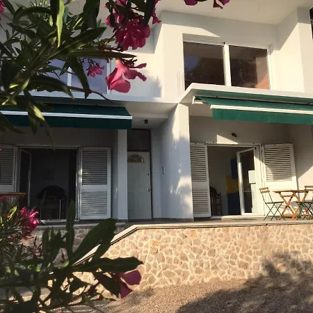 Mare * Brodarica (Sibenik-Knin)