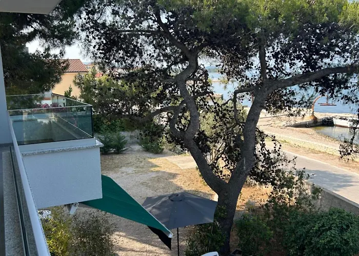 Appartement Mare Brodarica (Sibenik-Knin)